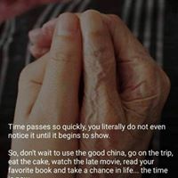 Lizzy Logan's profile image