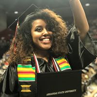 Liz Lewis's profile image