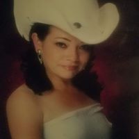 EVelia Robles's profile image