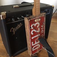 Leslie S's profile image