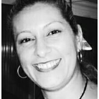 Elisa Valles's profile image
