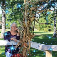 Holly Cymbola Hanson's profile image