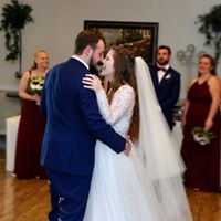 Erin Skelly's profile image