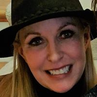 Robin Lyons's profile image