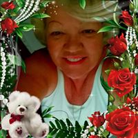 Lisa Warren's profile image
