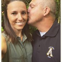 Lindsay Miller's profile image