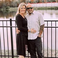 Amy Pixton's profile image