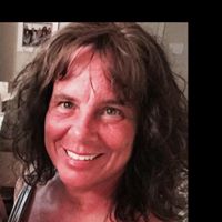 Becky Huber's profile image