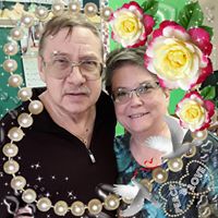 Debi Avers's profile image