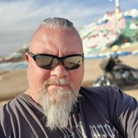 RE Felker's profile image