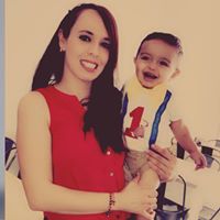 Elizabeth Linares's profile image