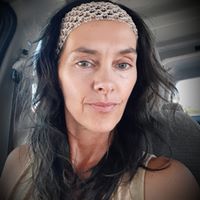 Leslie Powers's profile image