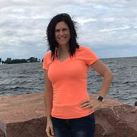Julie Perry's profile image