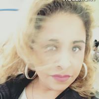 Lucia Rosales's profile image