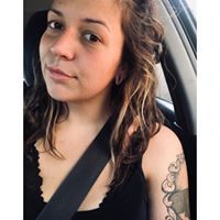 Chels Renée's profile image
